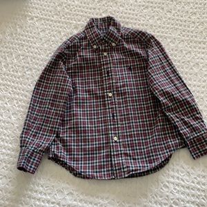 Ralph Lauren Boys long sleeve button down shirt. Size 4T. Excellent condition!!